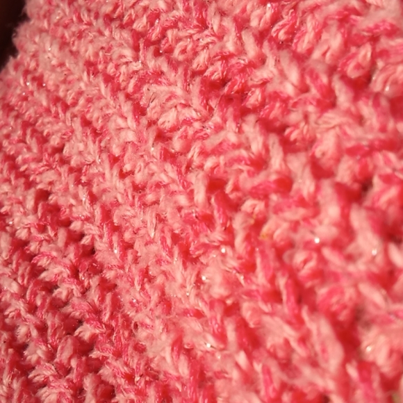 Pink sweater - Picture 3 of 3